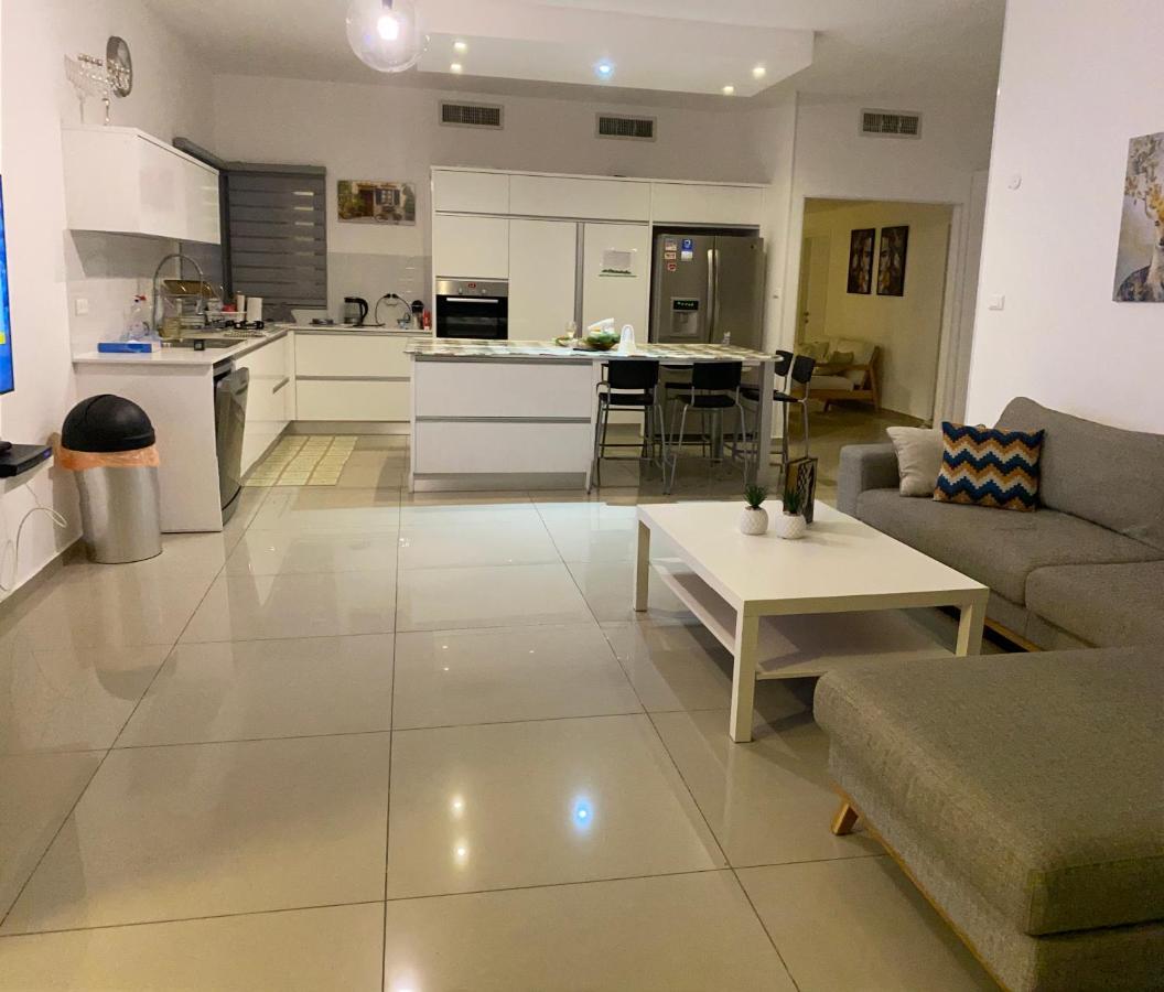 Appartamento Stunning Penthouse With Sea Views And Private Heated Pool Eilat Esterno foto