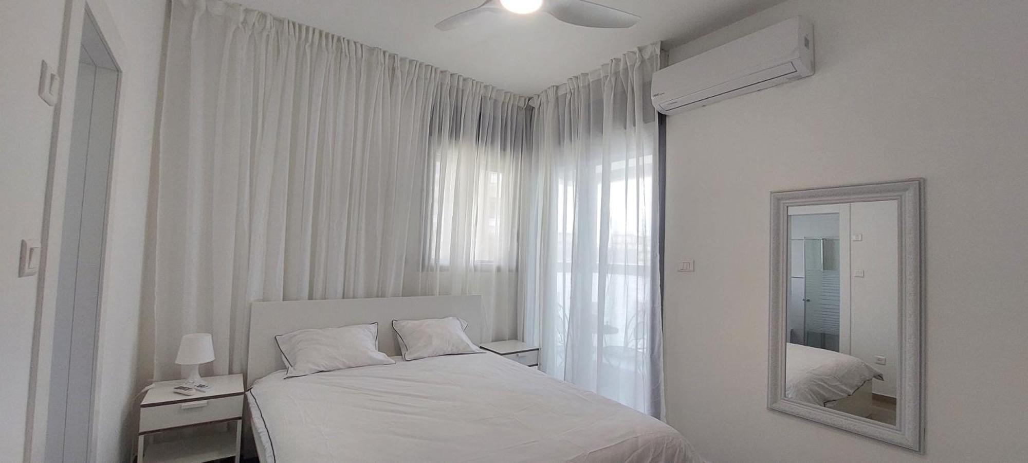 Appartamento Stunning Penthouse With Sea Views And Private Heated Pool Eilat Esterno foto