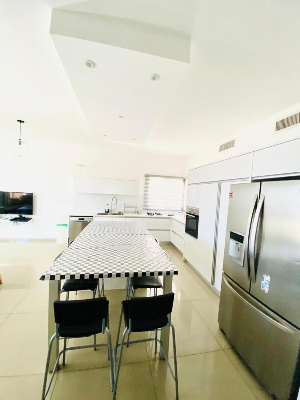 Appartamento Stunning Penthouse With Sea Views And Private Heated Pool Eilat Esterno foto