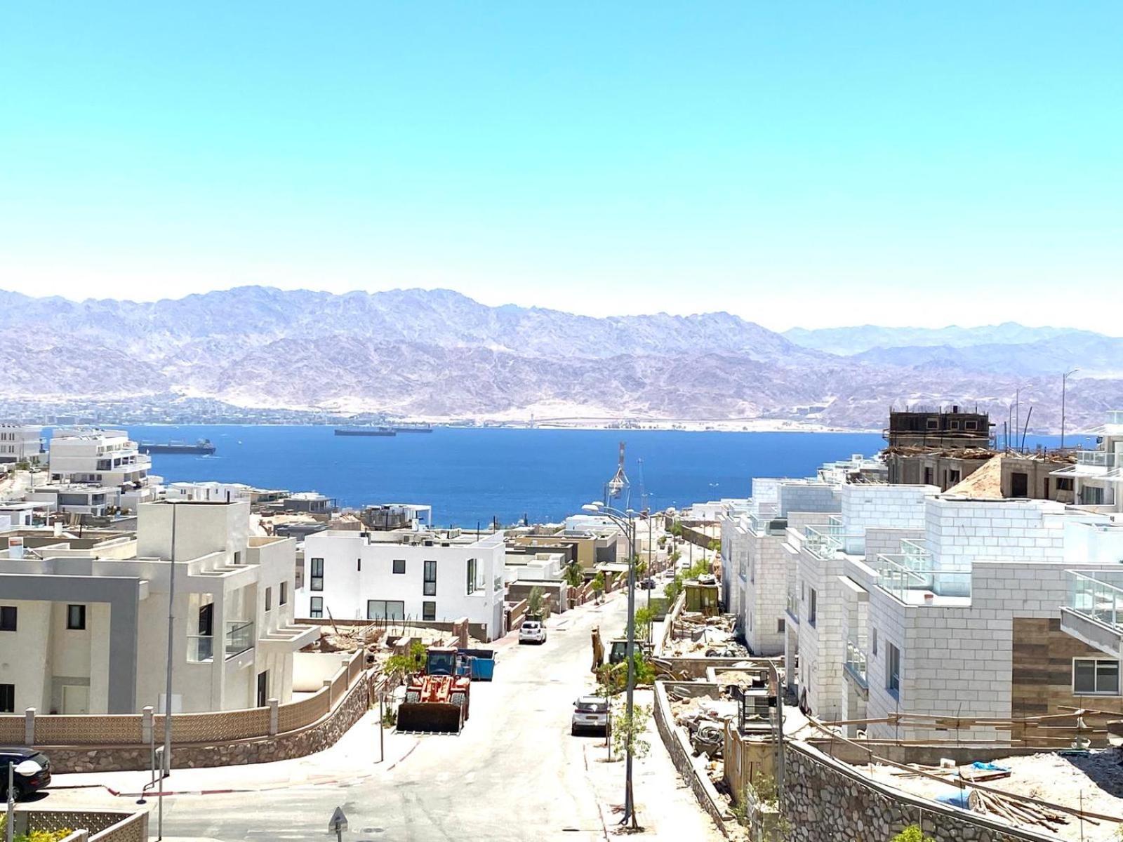 Appartamento Stunning Penthouse With Sea Views And Private Heated Pool Eilat Esterno foto