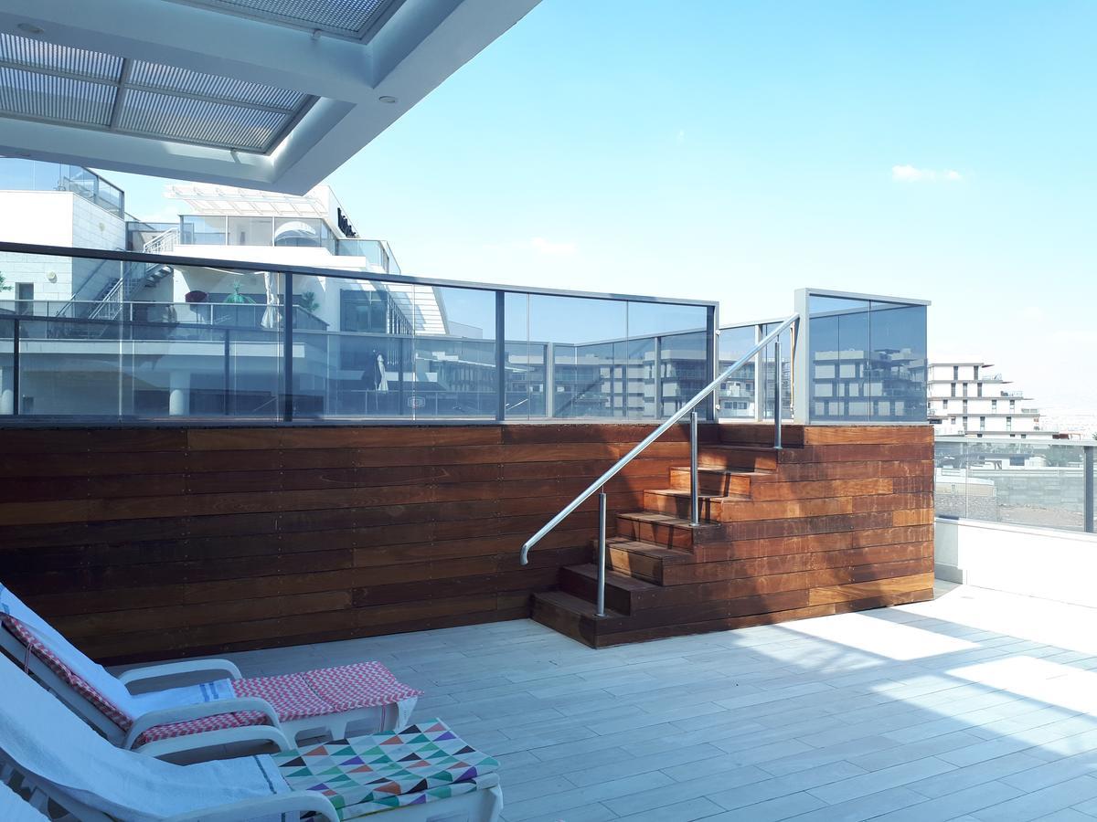 Appartamento Stunning Penthouse With Sea Views And Private Heated Pool Eilat Esterno foto