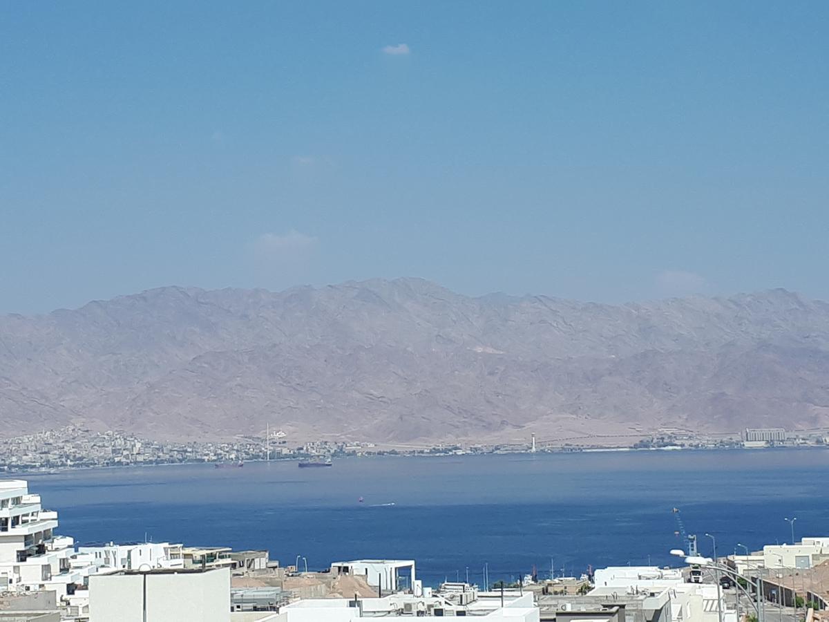 Appartamento Stunning Penthouse With Sea Views And Private Heated Pool Eilat Esterno foto
