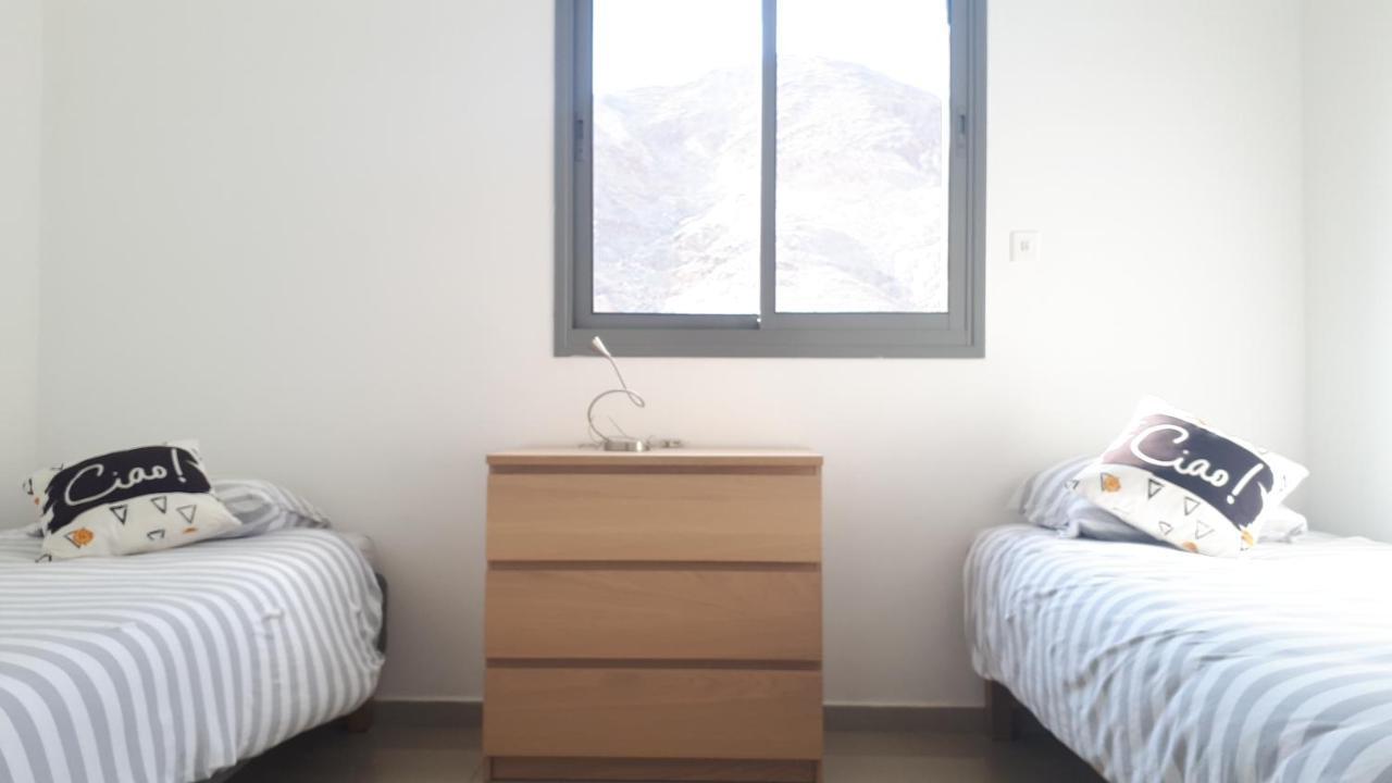 Appartamento Stunning Penthouse With Sea Views And Private Heated Pool Eilat Esterno foto